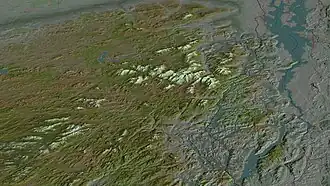 Der Park mit dem Gebirge