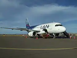 Ein Airbus A319-100 der LAN Perú