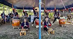 Die Taiko Gruppe Akaishi Daiko Freiburg e. V. im Hügelzelt