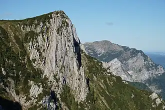 Der markante Gipfelaufbau des Alberfeldkogels.