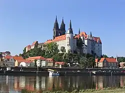 Meißner Burgberg, links die Bischofsburg, rechts die Albrechtsburg, dahinter der Dom
