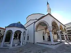 Frontaufnahme vom Innenhof aus (2022)