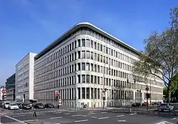 Kaiser-Wilhelm-Ring 31–41 – Allianz (April 2010)