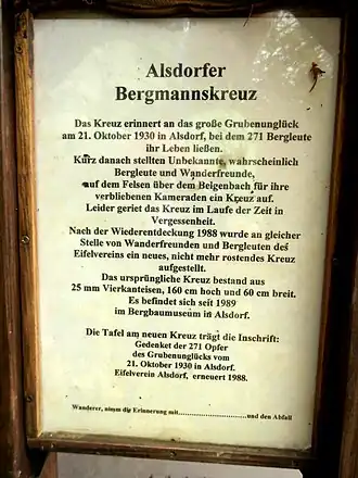 Texttafel auf dem Tisch des Rastplatzes