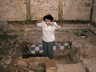 Freilegung der Mikwe in Rotenburg (mit Thea Altaras im Juni 2003)