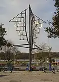 Kinetische Skulptur „Segel im Wind“ (Stahl, Höhe 11 m) Rostock, 1988