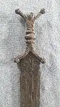 Mit Elektrolyse behandeltes, keltisches, anthropomorphes Schwert