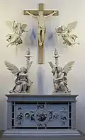 Altaraufsatz mit Kruzifix und vier Engeln, 1534