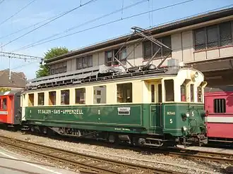 ABDeh 4/4 der St. Gallen-Gais-Appenzell-Altstätten-Bahn mit zwei unter dem Wagenboden einge­bauten Fahrmotoren (1930)