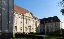 Archivstraße, Archivgebäude