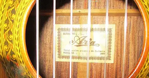 Aria Modell A 556 Konzertgitarre