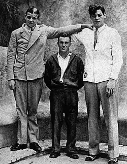 von links nach rechts: Arne Borg, Pete Desjardins, Johnny Weissmuller (1926)