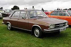 Audi 100 LS Sondermodell für UK (1974–1976)