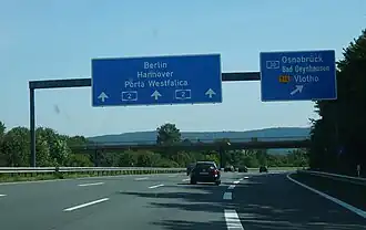 Schilderbrücke auf der A 2 in Richtung Hannover.