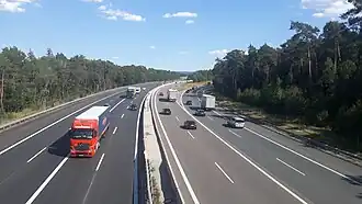 Verschwenkung der Hauptfahrbahn nach Süden am Kreuz Nürnberg