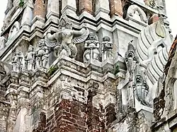 Verzierungen am Prang