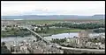 Blick über Stadt und Euphrat-Brücke