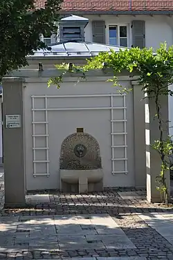 Brunnen bei der Einsegnungshalle