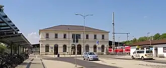 Neues Bahnhofsgebäude, Ansicht vom Bahnhofsvorplatz