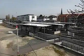 Bahnsteiggleise 3, 2 und 1 (von links nach rechts), Blick nach Norden (2014)