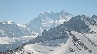 Balmhorn (Mitte) und Altels (rechts) (im Hintergrund)
