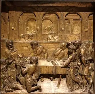 Relief. Die kleineren Personen und Bögen liegen weiter hinten. Donatello: Fest des Herodes, 1427. Baptisterium Siena.