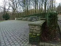 Emil-Röhrig-Platz 51° 15′ 35,2″ N, 7° 12′ 14,4″ O51.2597867.2040063