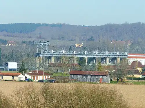 Blick von Saint-Agne auf das Kraftwerk