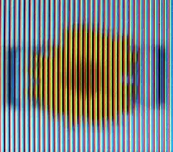 Röhrenmonitor-Wiedergabe (Streifenmaske)