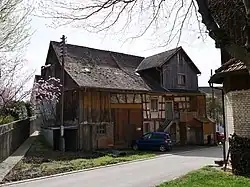 Bauernhaus im Kirchhofbereich