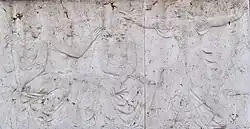 Reste des Leipziger Richard-Wagner-Denkmals (heute in Bayreuth): Senta und Mägde in der Spinnstube „Fliegender Holländer“