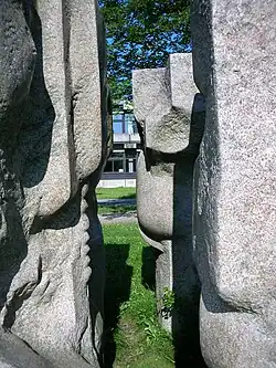Begehbarer Würfel, Helmut Langhammer, Granit, 1978