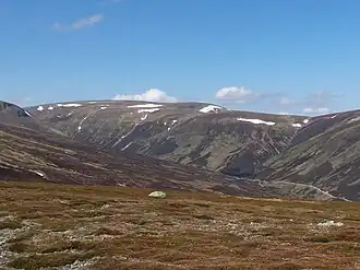 Blick zum Beinn Udlamain von Osten, oberhalb des Pass of Drumochter