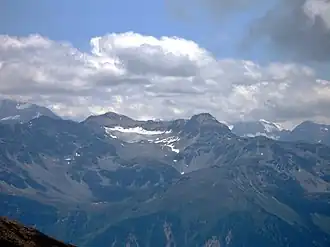 Bella Tola und Rothorn vom Torrenthorn gesehen.