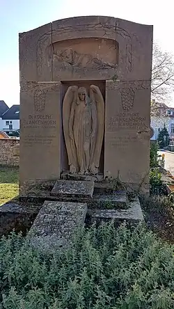 Familiengrabstätte auf dem Zentralfriedhof Müllheim