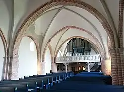 Blick Richtung Empore St. Laurentiuskirche Achim