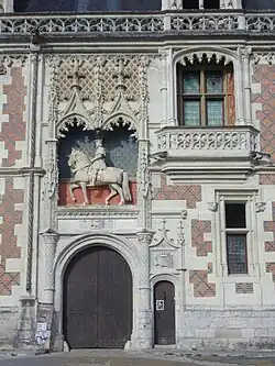 Flamboyant-Dekor am Flügel Louis’ XII. (1498–1503) von Schloss Blois an der Loire