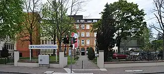 St. Elisabethen-Krankenhaus, Haupteingang (2012)