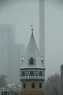 Bockenheimer Warte mit Schnee (2017)