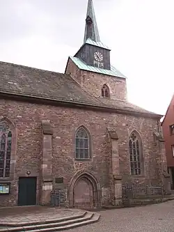St. Nicolai, Bodenwerder, Weser: keine Wandauflösung, keine Höhe