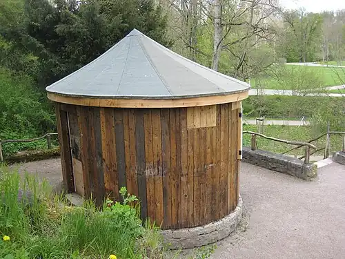 Borkenhäuschen während der Renovierung, 2021