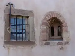 Koppelfenster in der Nordhälfte des Turms – von innen mittig hinter dem Chorbogen