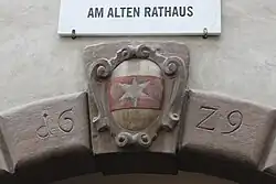 Das Bozner Stadtwappen am alten Rathaus
