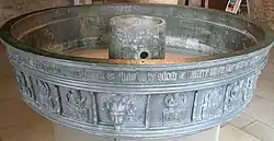 Restauriertes Original der untersten Schale, heute im Städtischen Museum im Altstadtrathaus