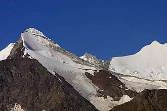 Brunegghorn (links) und Bishorn (ganz rechts) von Nordosten