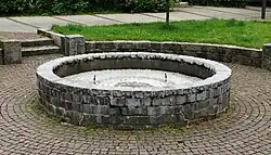 Karl-Albrecht-Hof-Brunnen