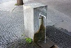 Brunnen in Obergiesing am Edelweißplatz, München