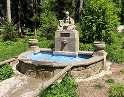 Gedenkbrunnen an der Taxisstraße