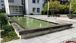 Brunnen in der Wohnanlage Josef-Wirth-Weg