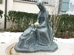 Froschkönig-Brunnenplastik (1945) von Adele Schallenmüller (1887–1980), an der Ermitagestrasse 25 in Arlesheim